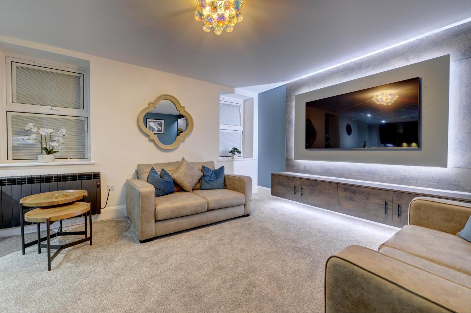 Swish Luxury Holiday Apartments Blackpool Room photo